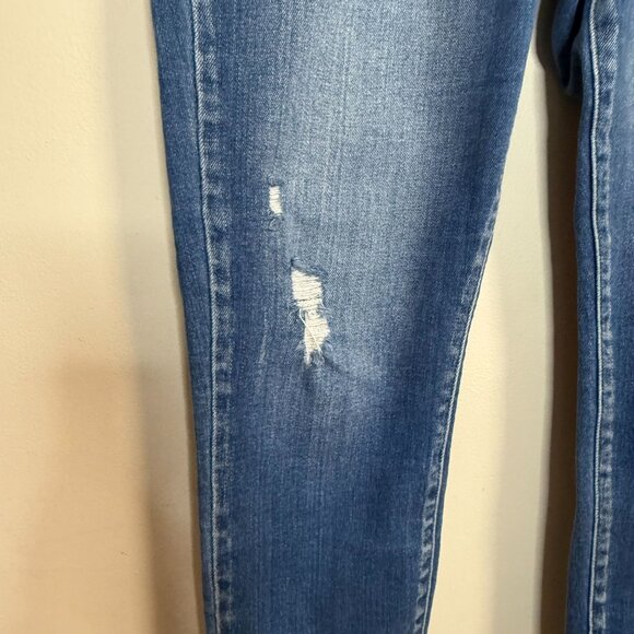 KanCan Distressed Medium Wash High-Waisted Stretch Skinny Jeans with Frayed Hem - Picture 6 of 8